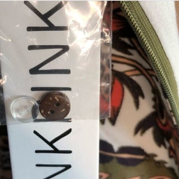 MinkPink Temple Button Up Mini Dress Size XS NWT - Picture 6 of 6